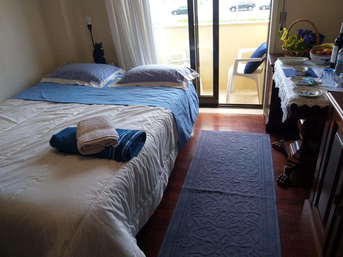 Rooms Near The Beach Espinho  Bagian luar foto