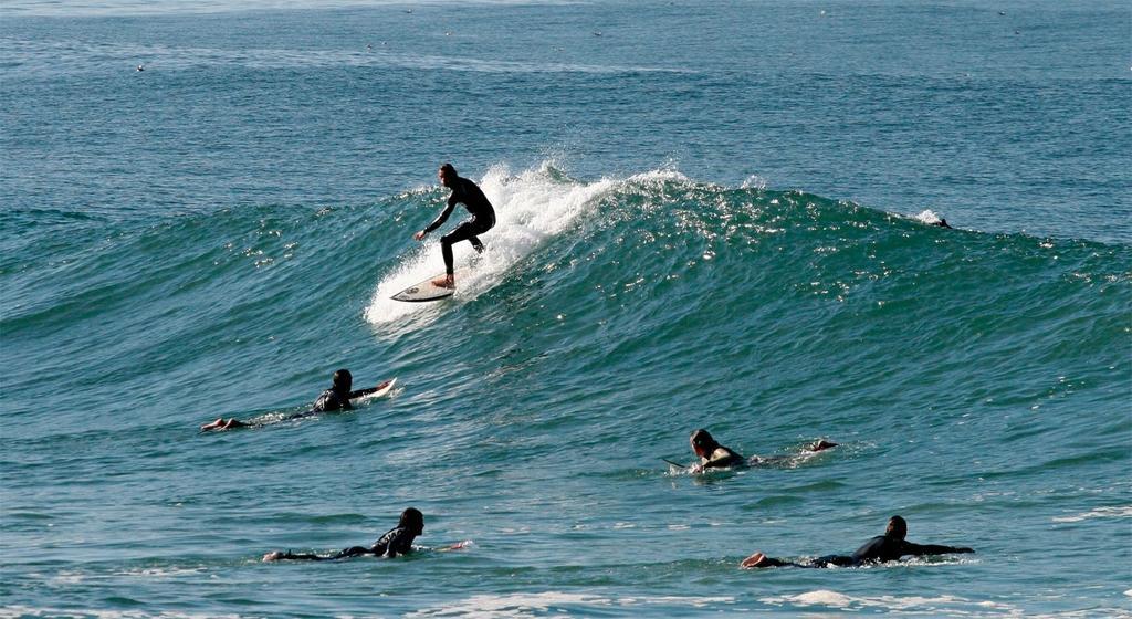 Rooms Near The Beach Espinho  Bagian luar foto